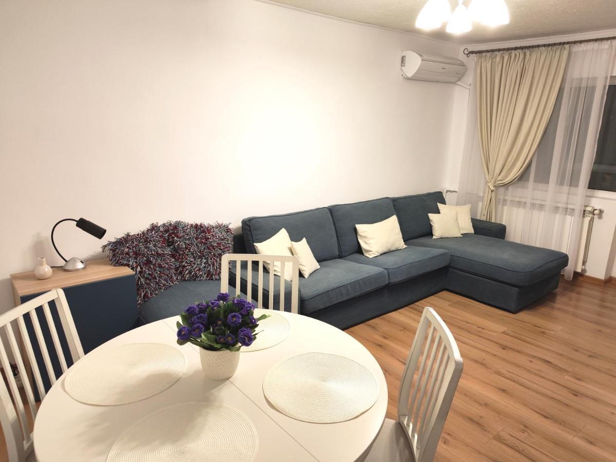 Platinum Apartment - Apartament Cu 3 Camere, 2 Dormitoare, 2 Bai, Bucatarie Complet Utilata, 2 Balcoane Bucarest Exterior foto